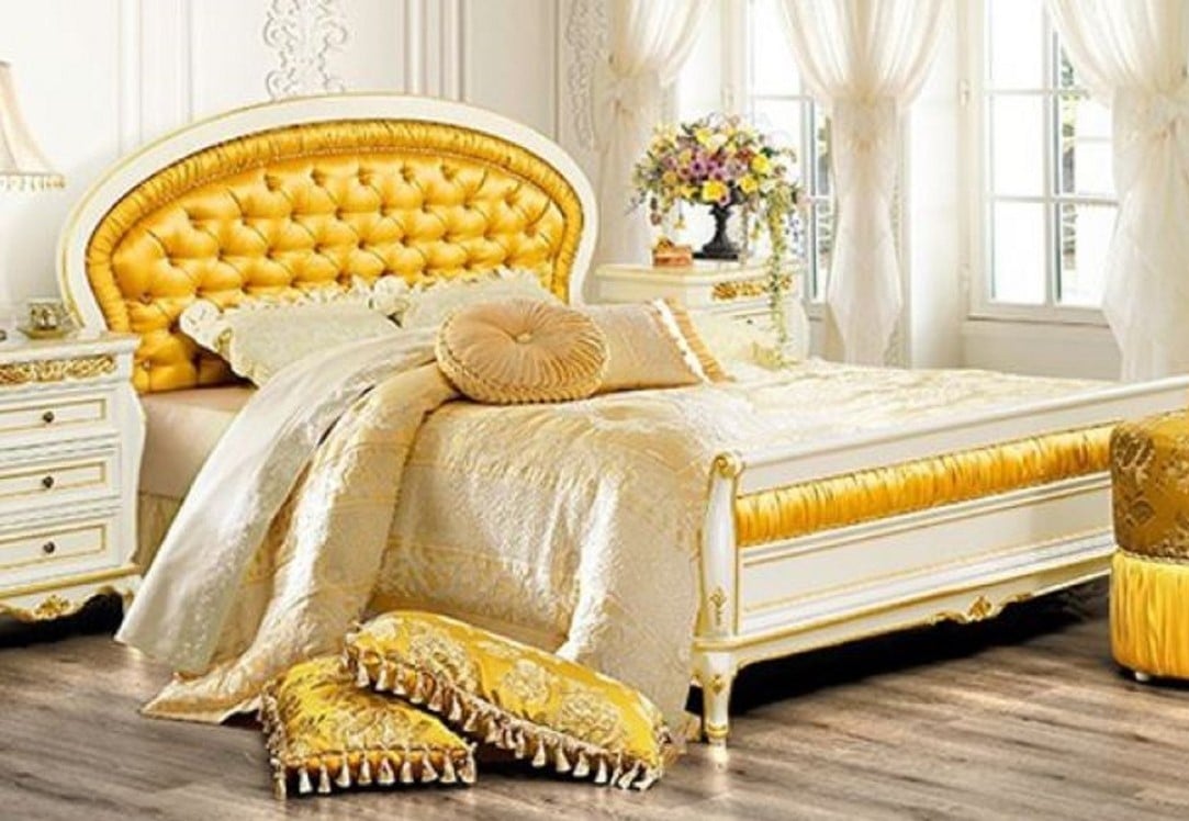 Barock Möbel von Casa Padrino im Schlafzimmer